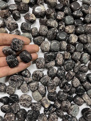 1kg Garnet Bulk Tumbled Stones