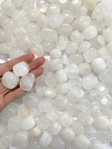 1kg White Quartz Bulk Tumbled Stones